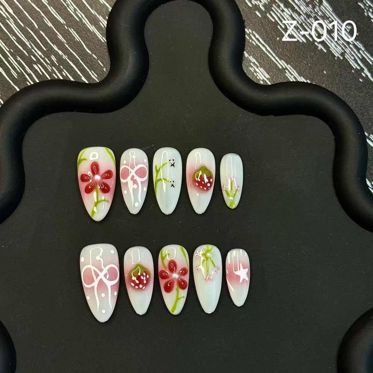 365nails: "꽃의 속삭임" – 3D 플로럴 수제 아몬드형 네일