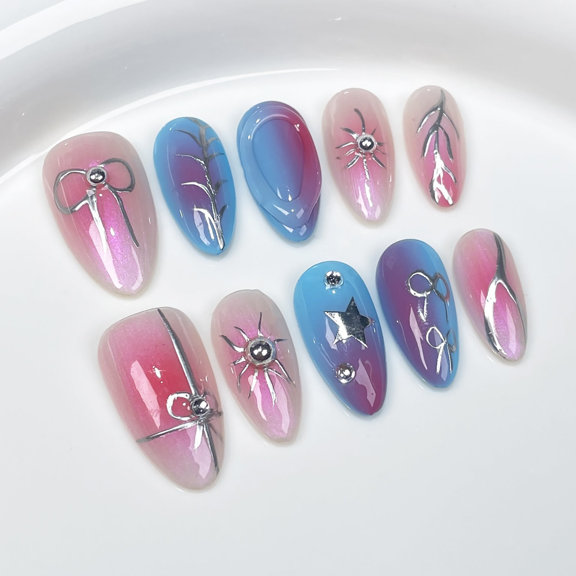 Uñas postizas hechas a mano con diseño de sinfonía, coloridas, pintadas a mano, con lazo y almendras de verano | 365nails