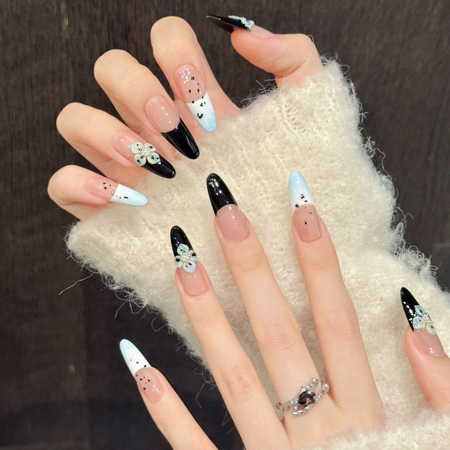 Blue Floral Gradient Chic Press On Nails