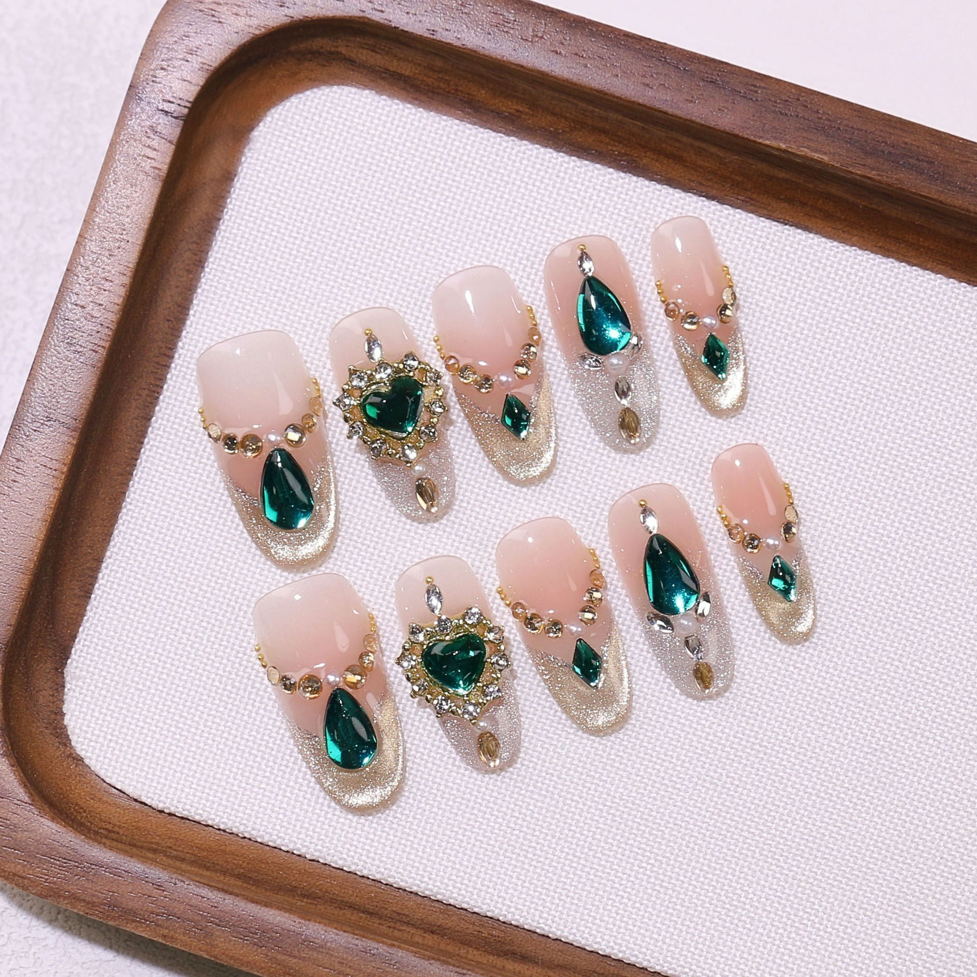 365nails-翡翠皇家：「復古寶石」— 長款 杏仁形 手工製 甲片