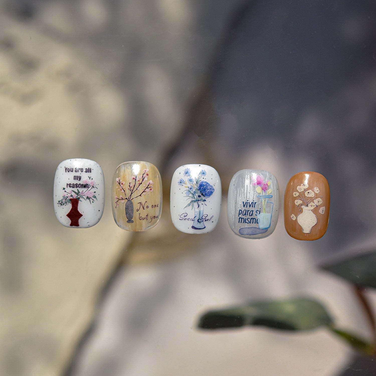 365nails: "Mini Vase Bouquet" – nail art stickers