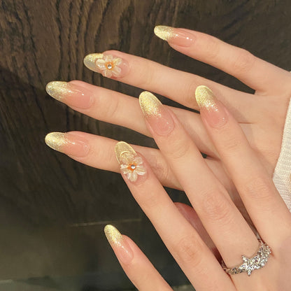 Spring and Summer Daily Small Fresh Milky White Flowers Soft Gradient White cat eye s | 365nails