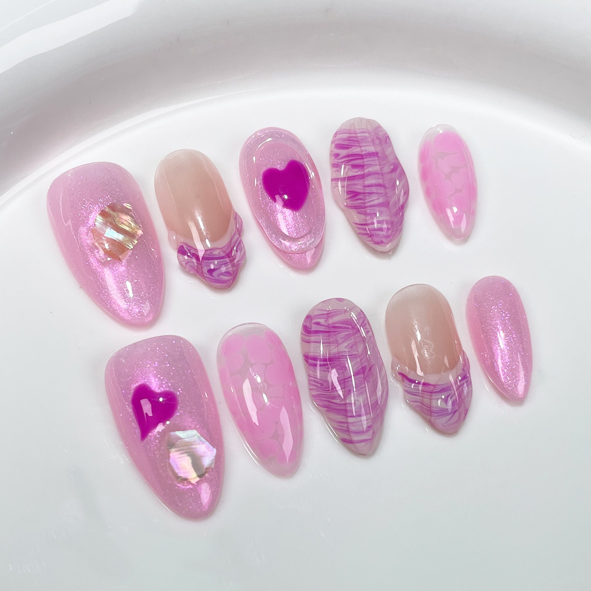 Uñas postizas de verano estilo Spice Girl Barbie Princess, color rosa, almendra, pintadas a mano, con relieve de concha, hechas a mano | 365nails