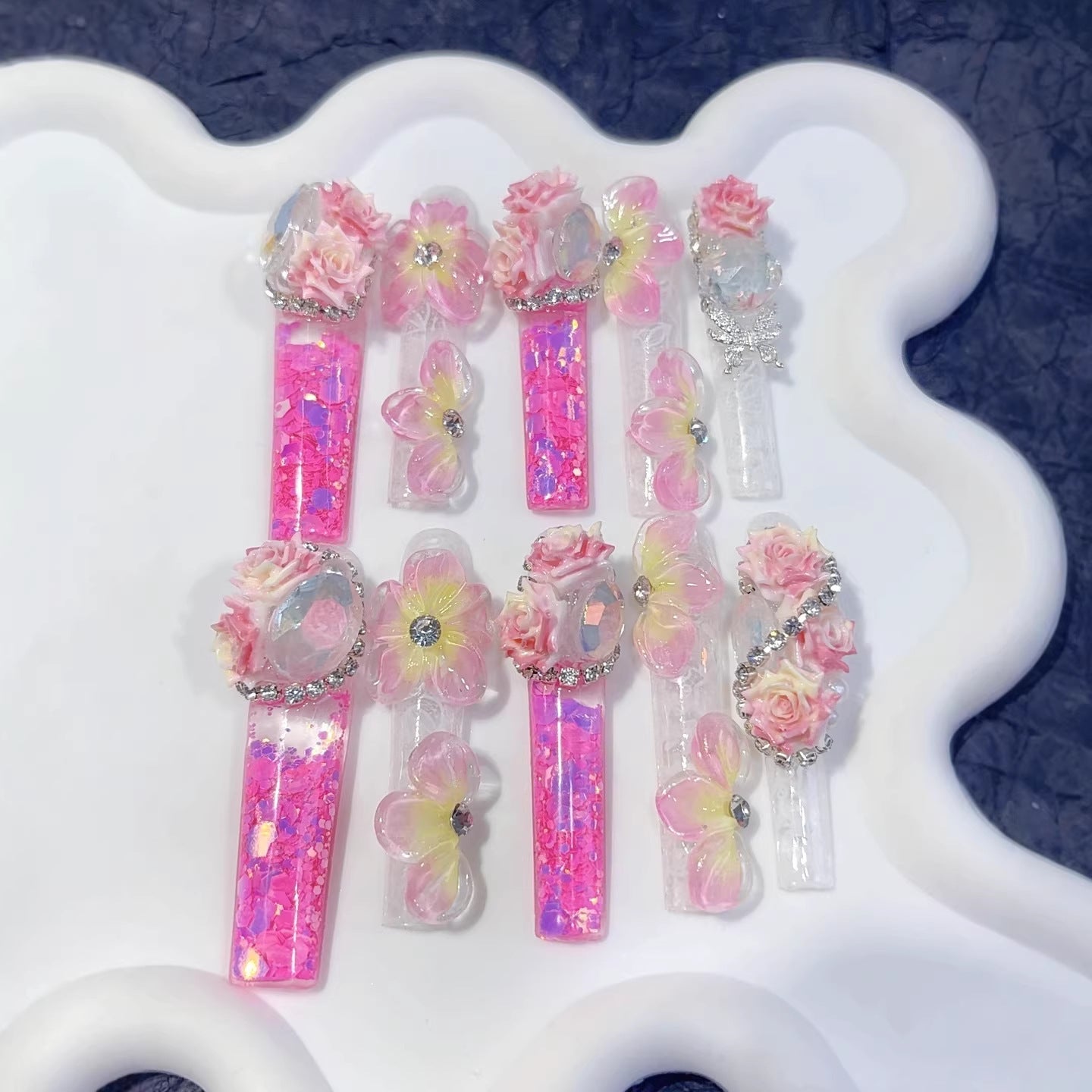 粉色花卉水晶夢幻奢華穿戴甲