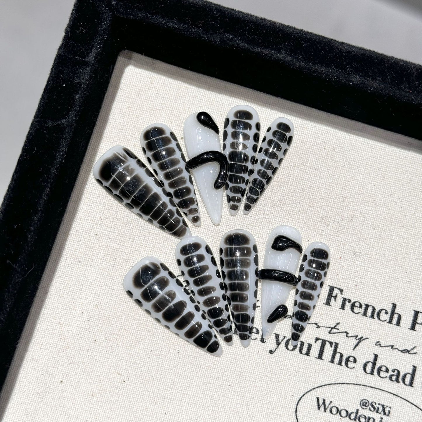 Black Python Metal Nail Art press-on nails Mirror Pure Hand Painted Python Pattern Spice Girl Design  Long Tip | 365nails