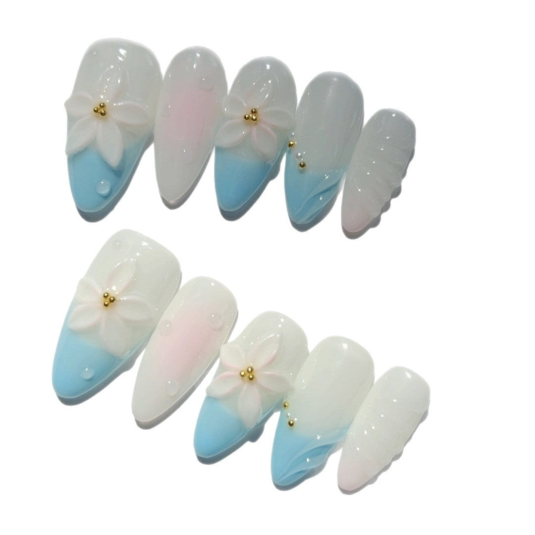 365nails-Ocean Lily：「藍色花卉」— 杏仁形 手工製 3D 雕刻 穿戴甲