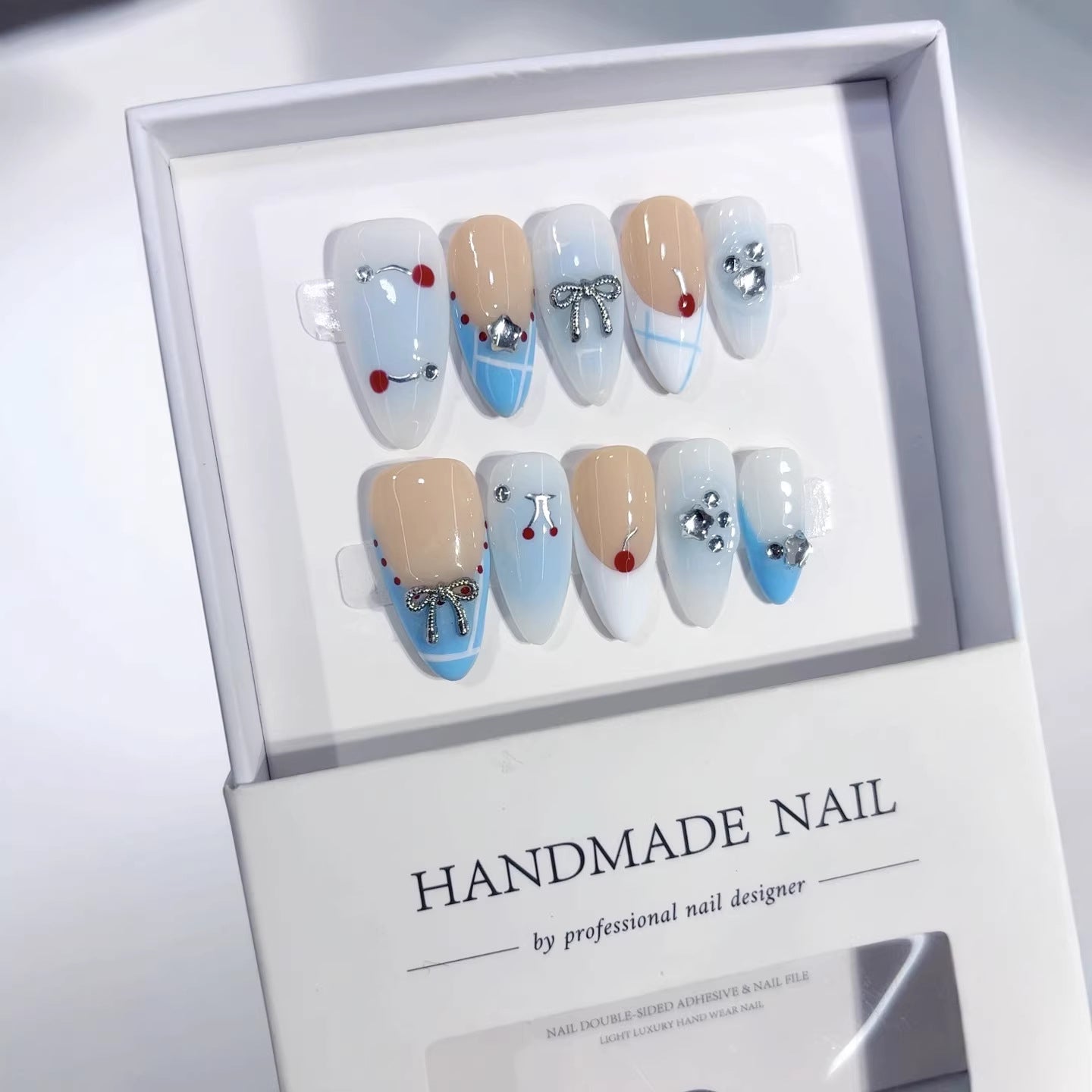 365nails 블루베리 리본의 즐거움 미디엄 아몬드형 귀여운 카툰 수제 프레스온 네일