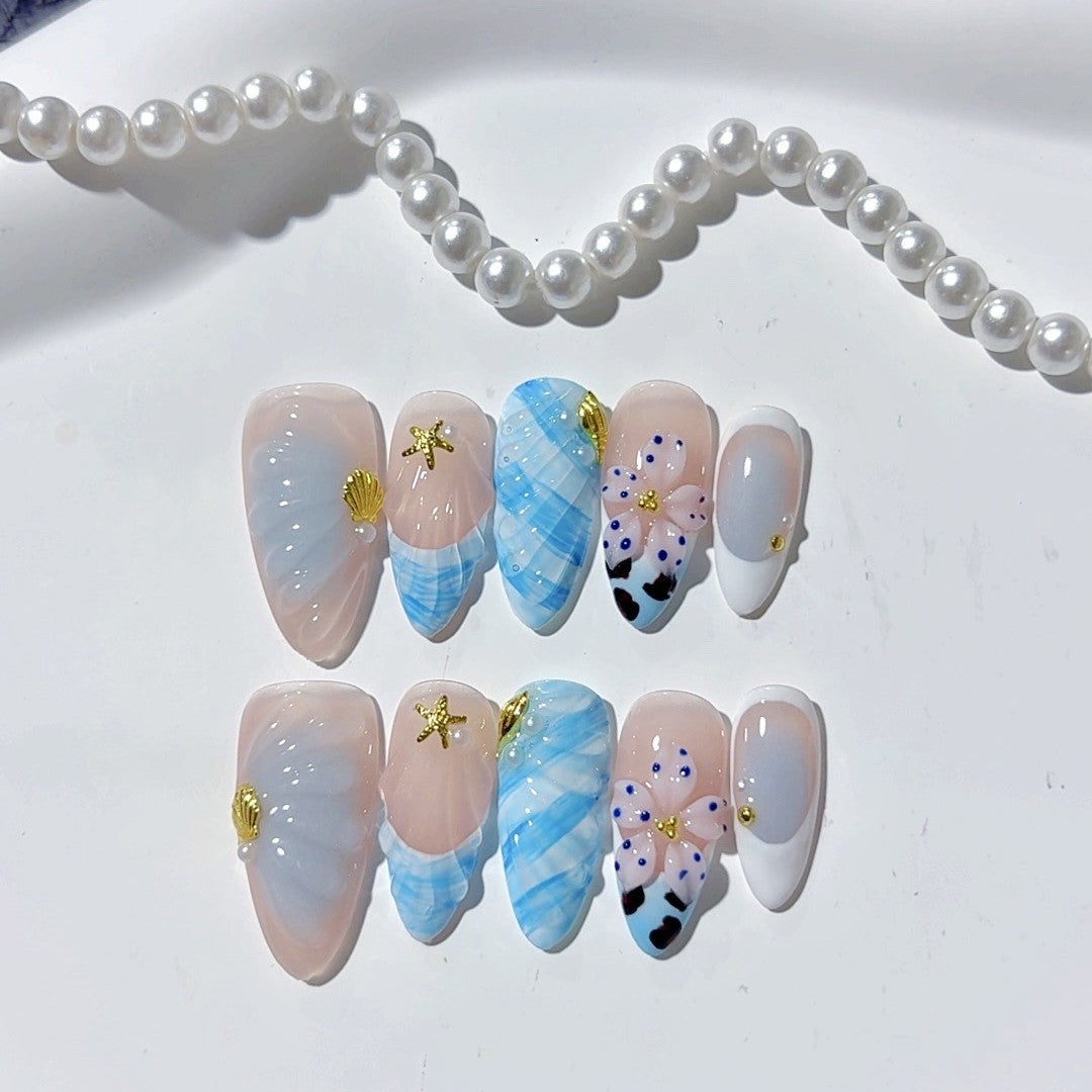 365nails: "海洋貝殼美人魚" – 中長款杏仁形海藍色手工製穿戴甲