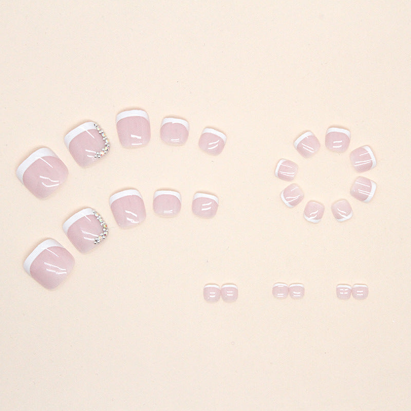 Modelo de unhas postiças francesas quebradas, simples e puras, em formato de diamante branco, pó para unhas postiças, transparente e fresco, peças essenciais para unhas postiças no verão｜365nails