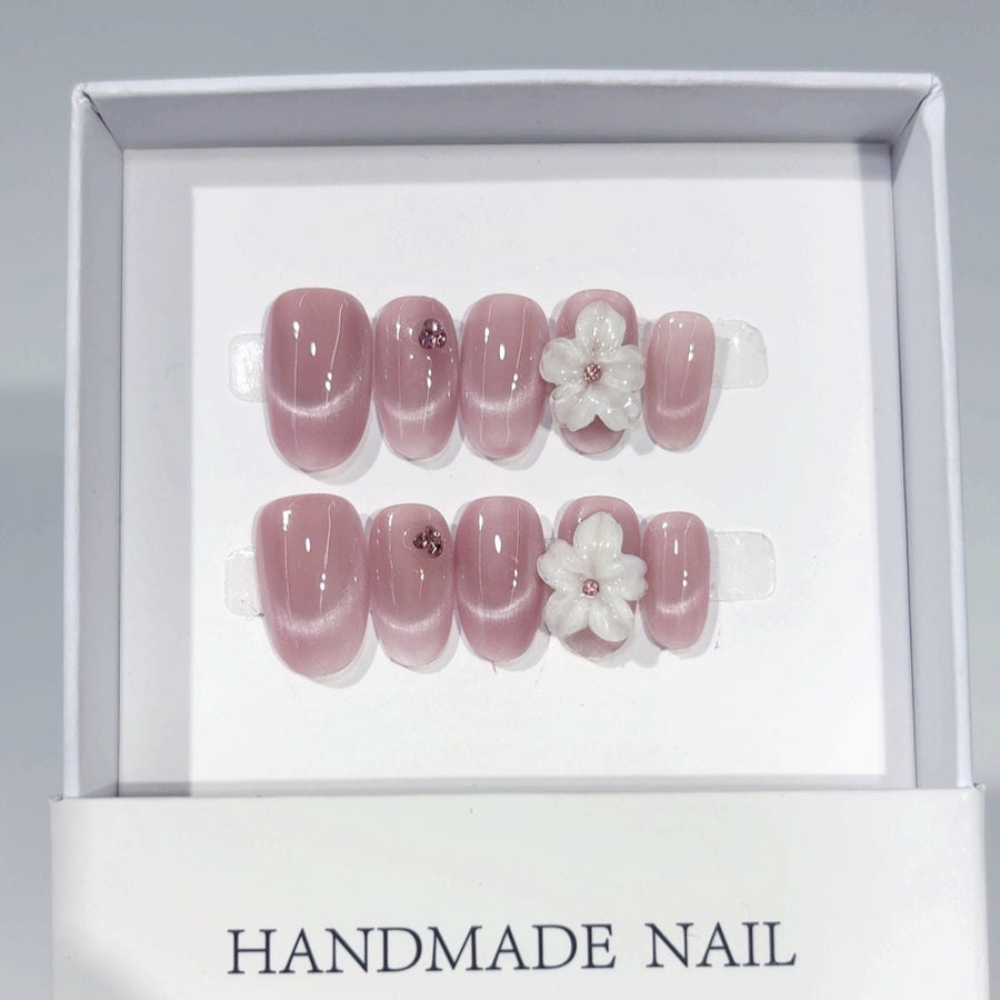 Mauve Bloom: "Cat Eye Flower" – Unhas Postiças Quadradas Artesanais