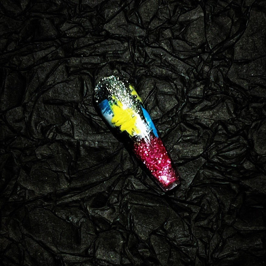 Title Neon Graffiti | Art Series Press-On Nails