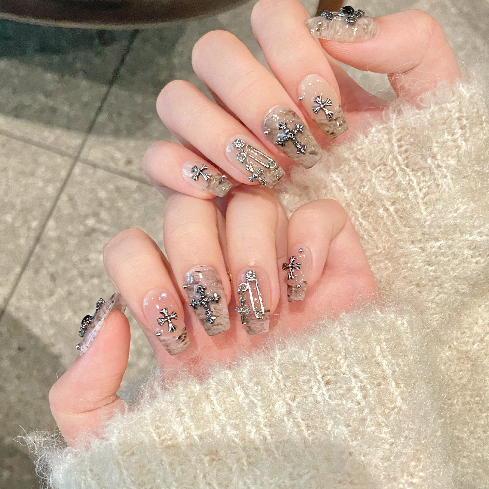 365nails: "Gothic Opulence" – 3D Cross & Chain Handmade Medium Coffin Nails