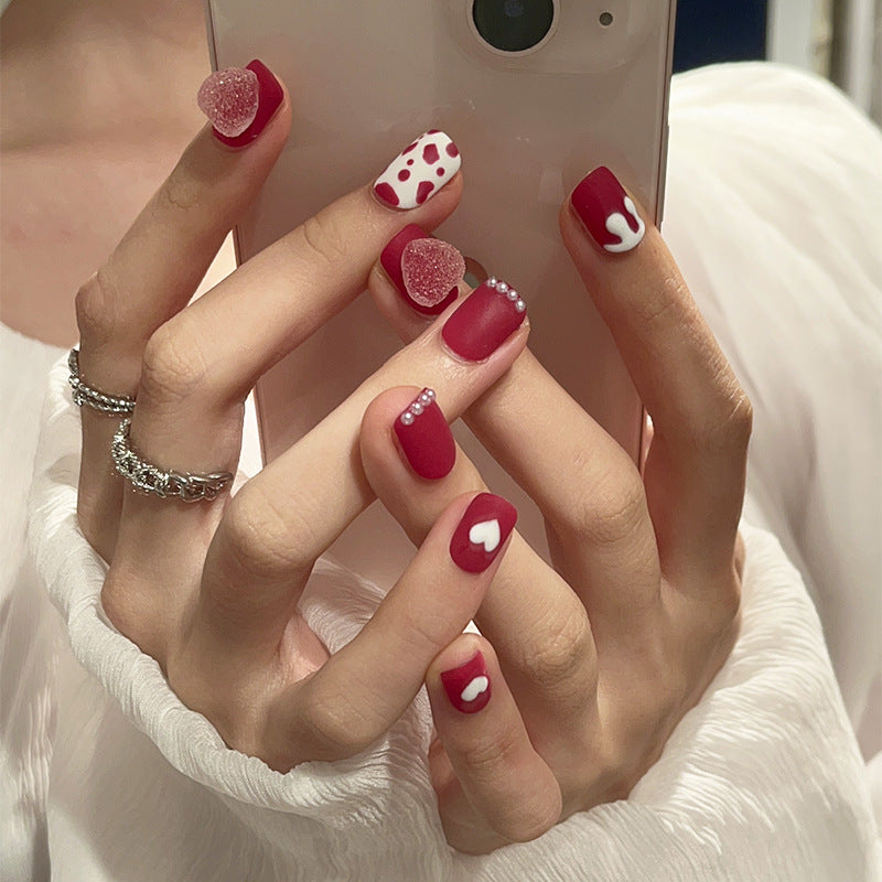 Uñas postizas tridimensionales con diseño de oso de fresa, hechas a mano, extraíbles, cortas, pintadas a mano, para otoño e invierno｜365nails