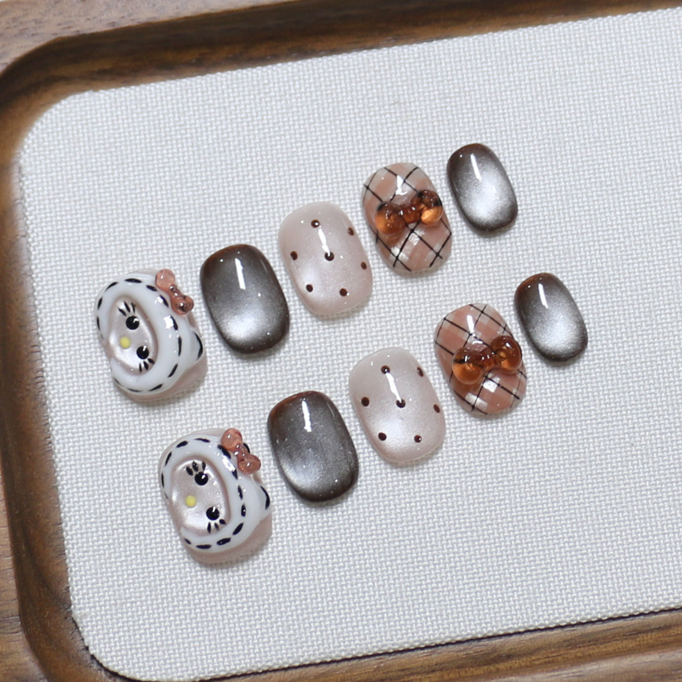 Autumn Kitty Series: "Mocha Plaid Kitty" – Short Round Handmade Press-on Nails