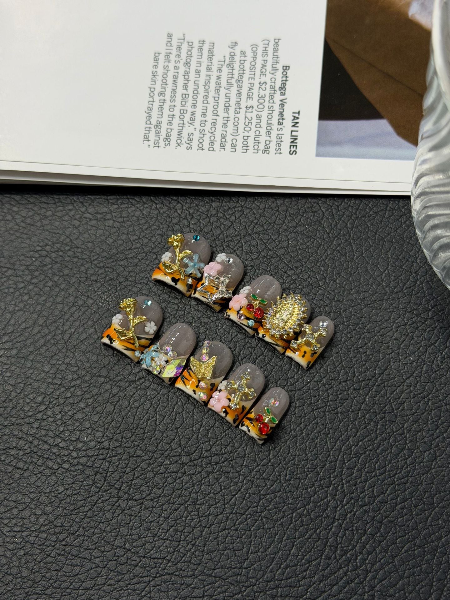 365nails：「珠寶花園」3D 立體花卉與水鑽 手工製 棺材形 穿戴甲