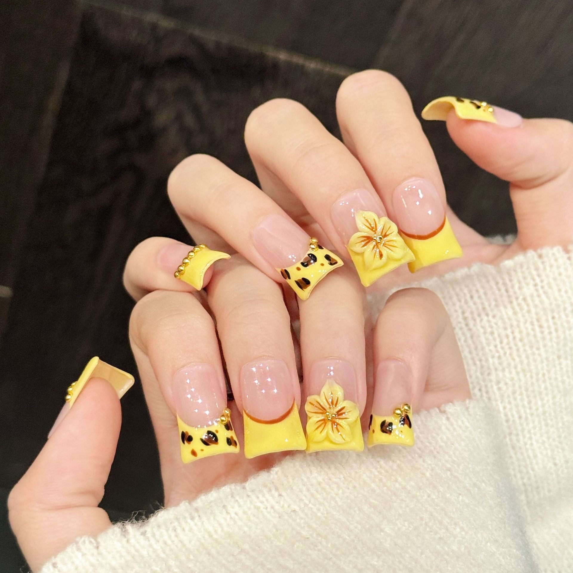 Yellow Cherry Blossom Duckbill Press On Nails