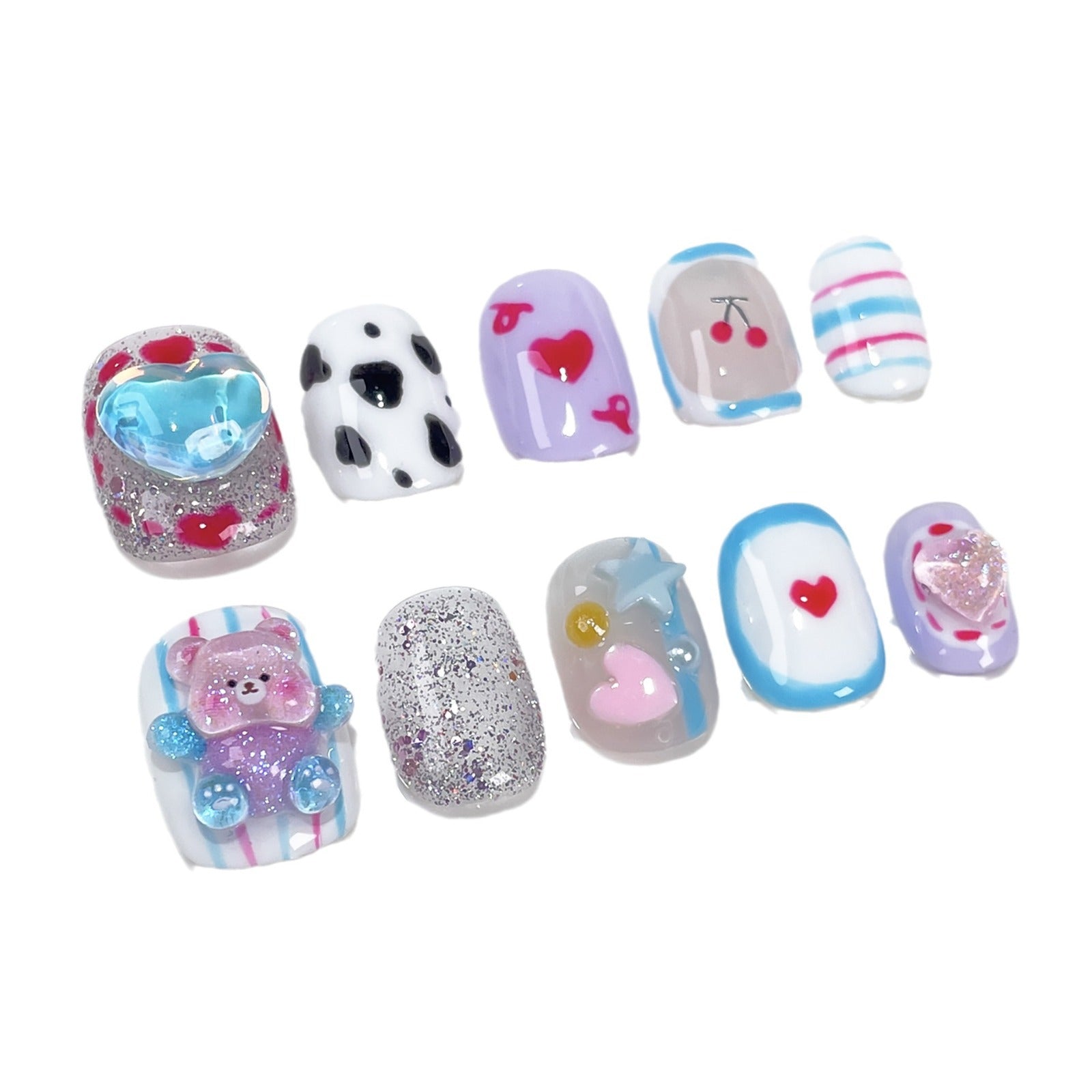 Uñas postizas cortas pintadas a mano con diseño de oso de amor tridimensional de dibujos animados, lindas y dulces, hechas a mano｜365nails