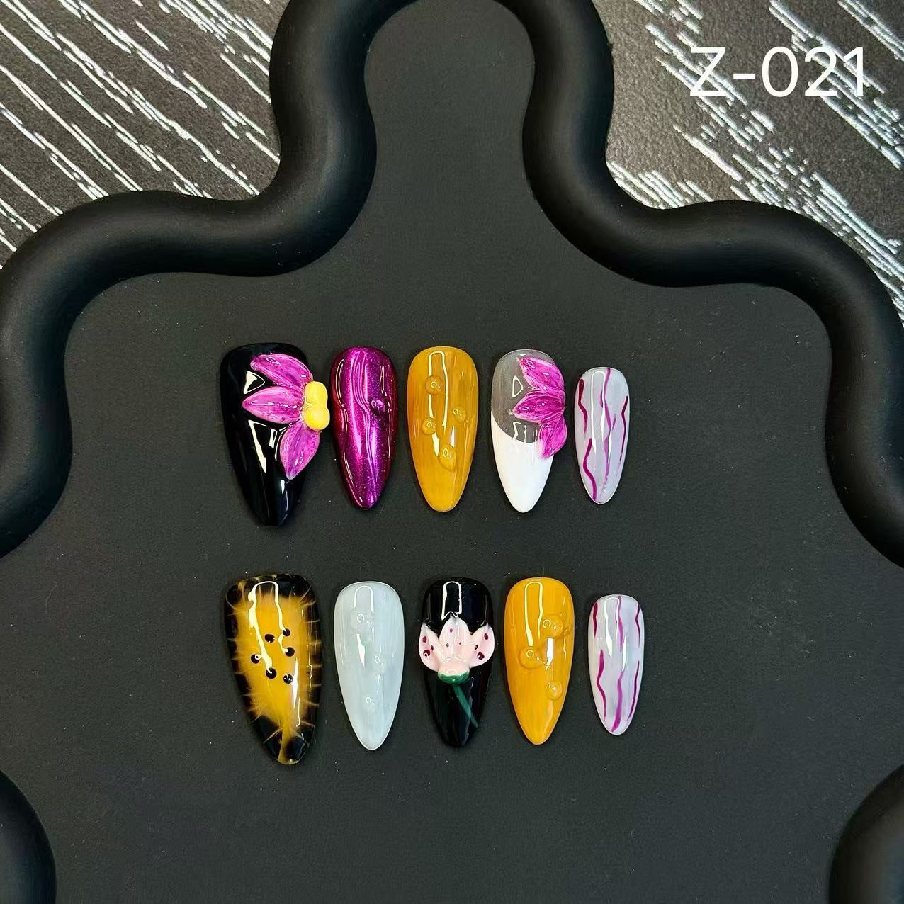 365nails: "Midnight Garden" – 3D Floral Handmade Almond Nails