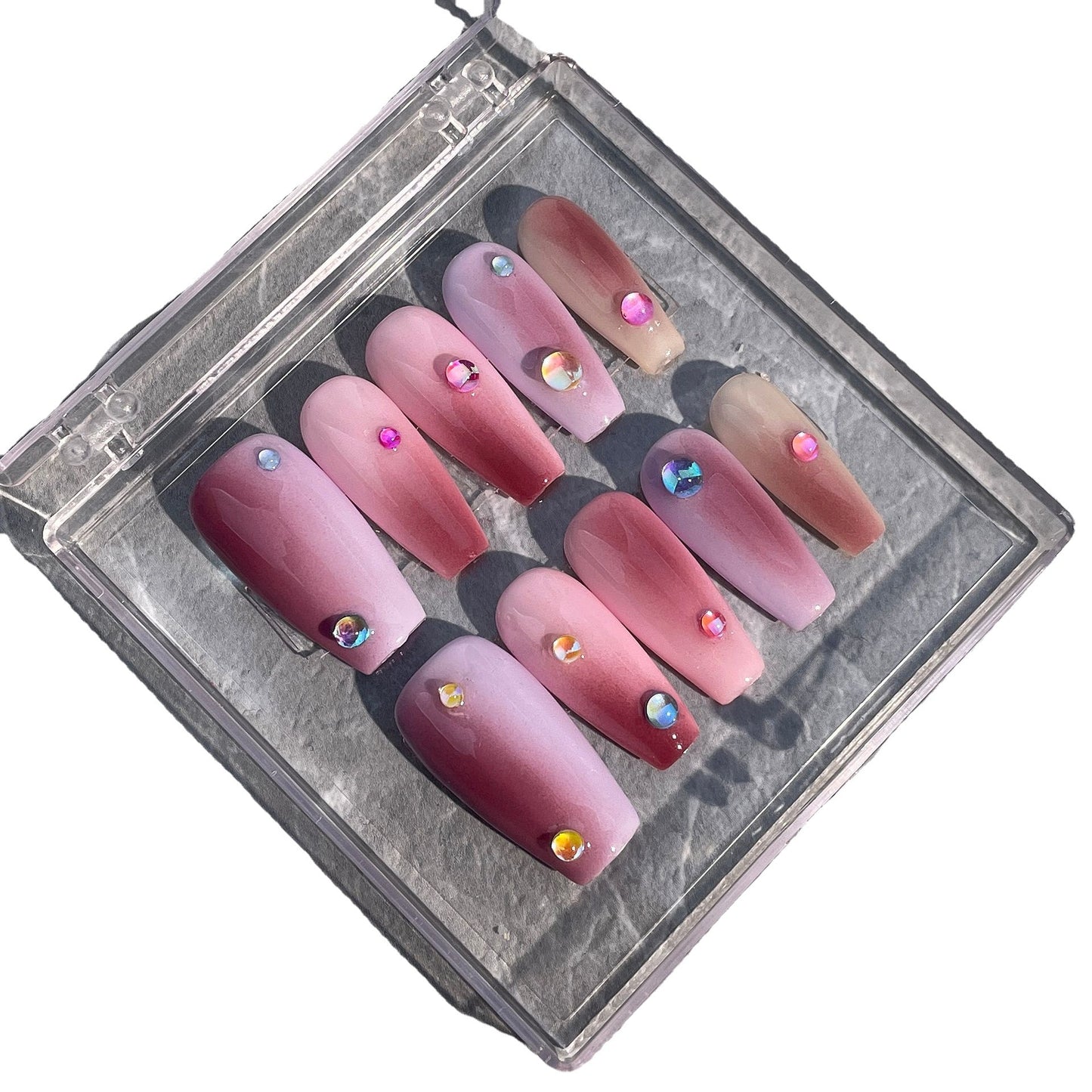 Unhas postiças artesanais com contas de sereia e bolhas, médias e longas, acabamento em patch de macaron, esquema de cores, mudança gradual, unhas postiças ｜ 365nails
