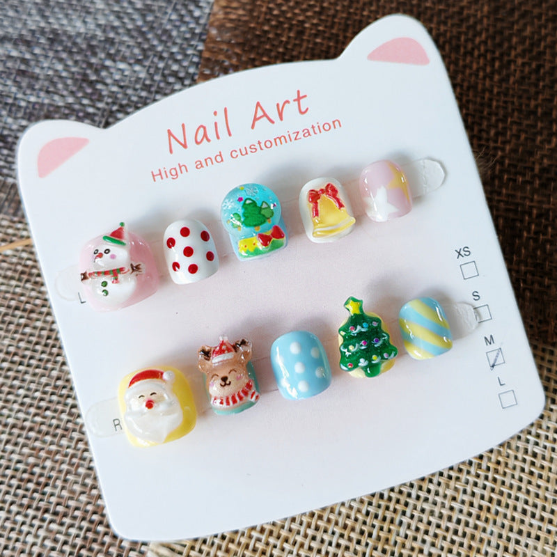 365nails：聖誕仙境 — 手工製可愛短款橢圓形穿戴甲（聖誕老人與雪人圖案）