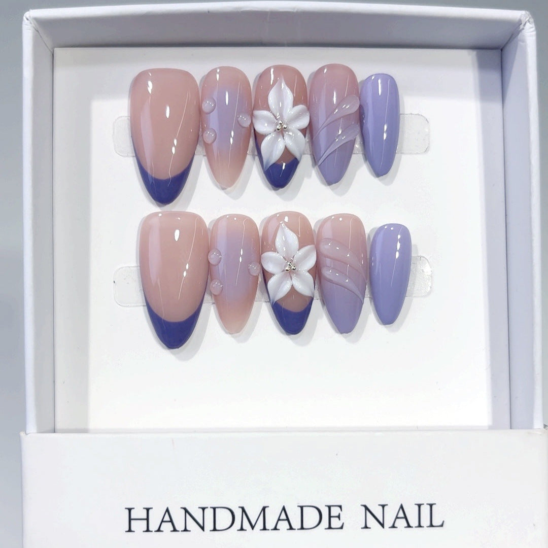 Floraison Lavande : "Pétale Violet" – Ongles press-on fait main forme amande mi-long