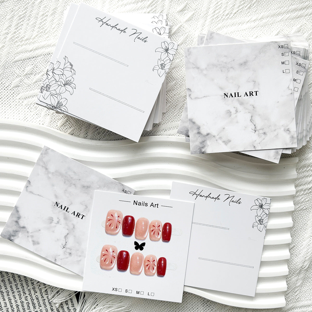 Cartões de exibição de Nail Art elegantes e minimalistas para conjuntos de unhas postiças