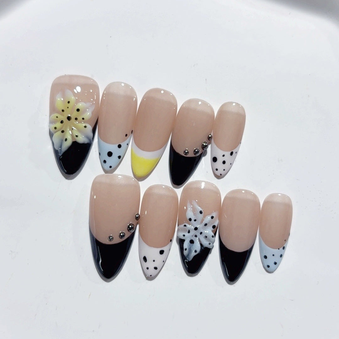 Monochrome Bloom: "Daisy Noir" – Almond Press-On Nails