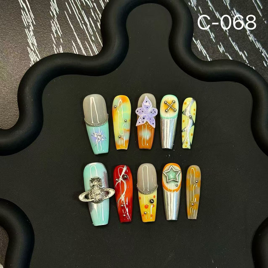 365nails: "푸른 석호" – 3D 쉘 수제 롱 스틸레토형 네일