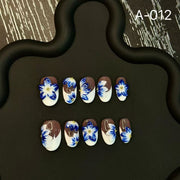 365nails: 「藍百合綻放」—手繪花卉 手工製 杏仁形 穿戴甲