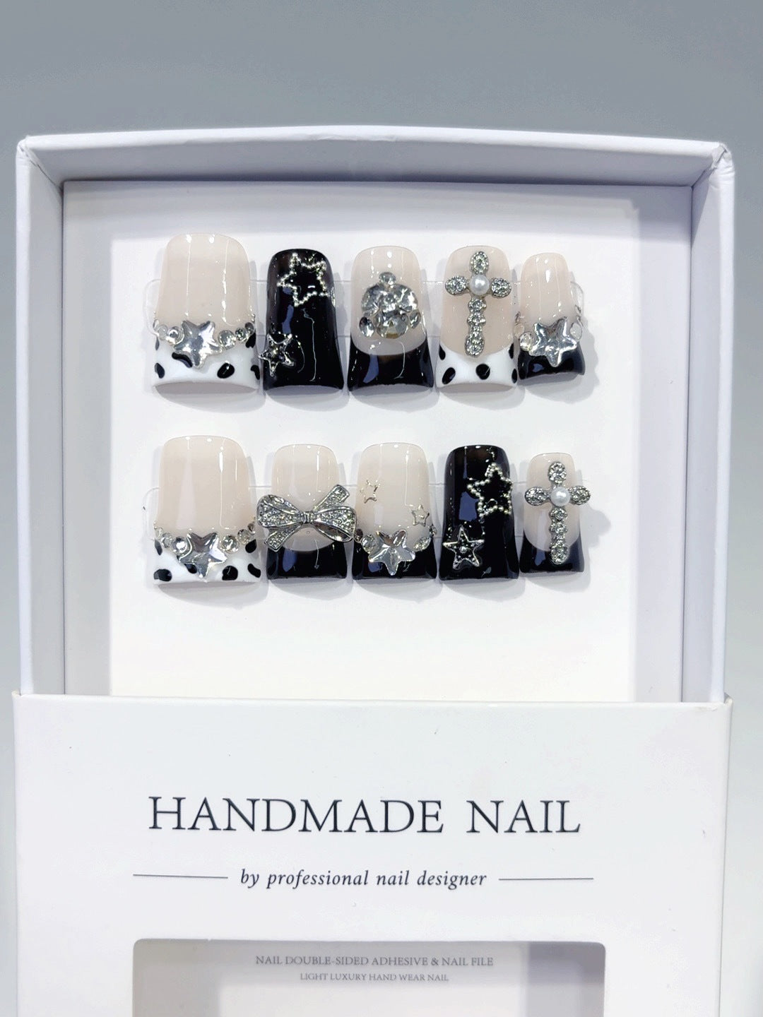 Gothic Starlight: "Noir Cross" – Long Square Press-On Nails