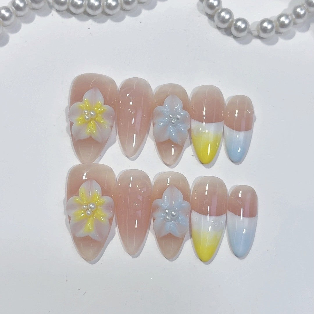 虹彩花卉系列：「彩虹花瓣」 – 杏仁形手工製穿戴甲