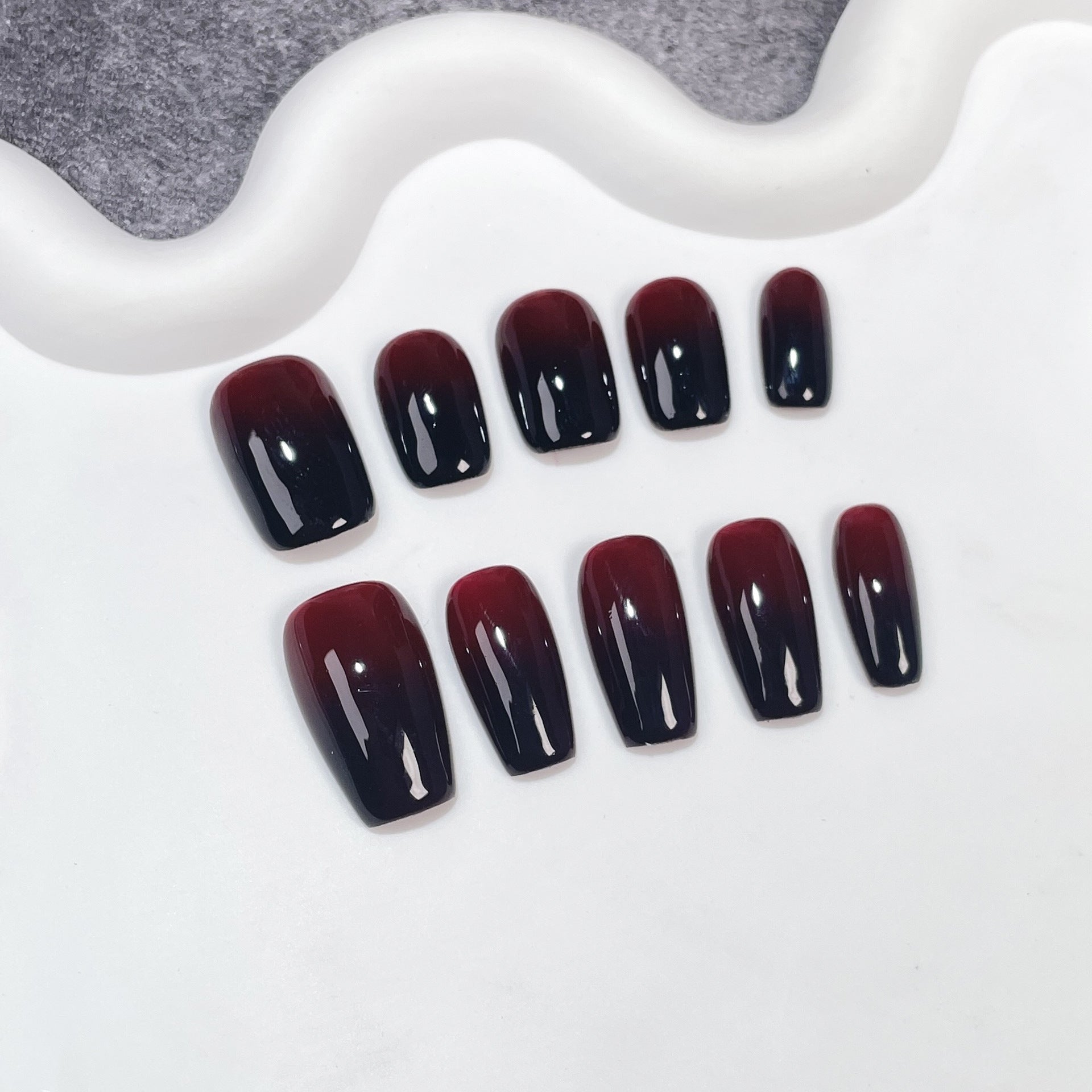 Pure Handmade press on nails cherries red and black spray gun gradual change simple short nail patch  sticker｜365nails