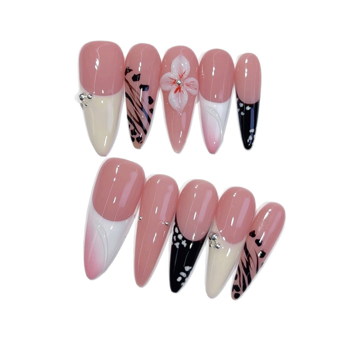 Léopard Blush : "Rose Floraison" – Ongles press-on fait main forme amande mi-long