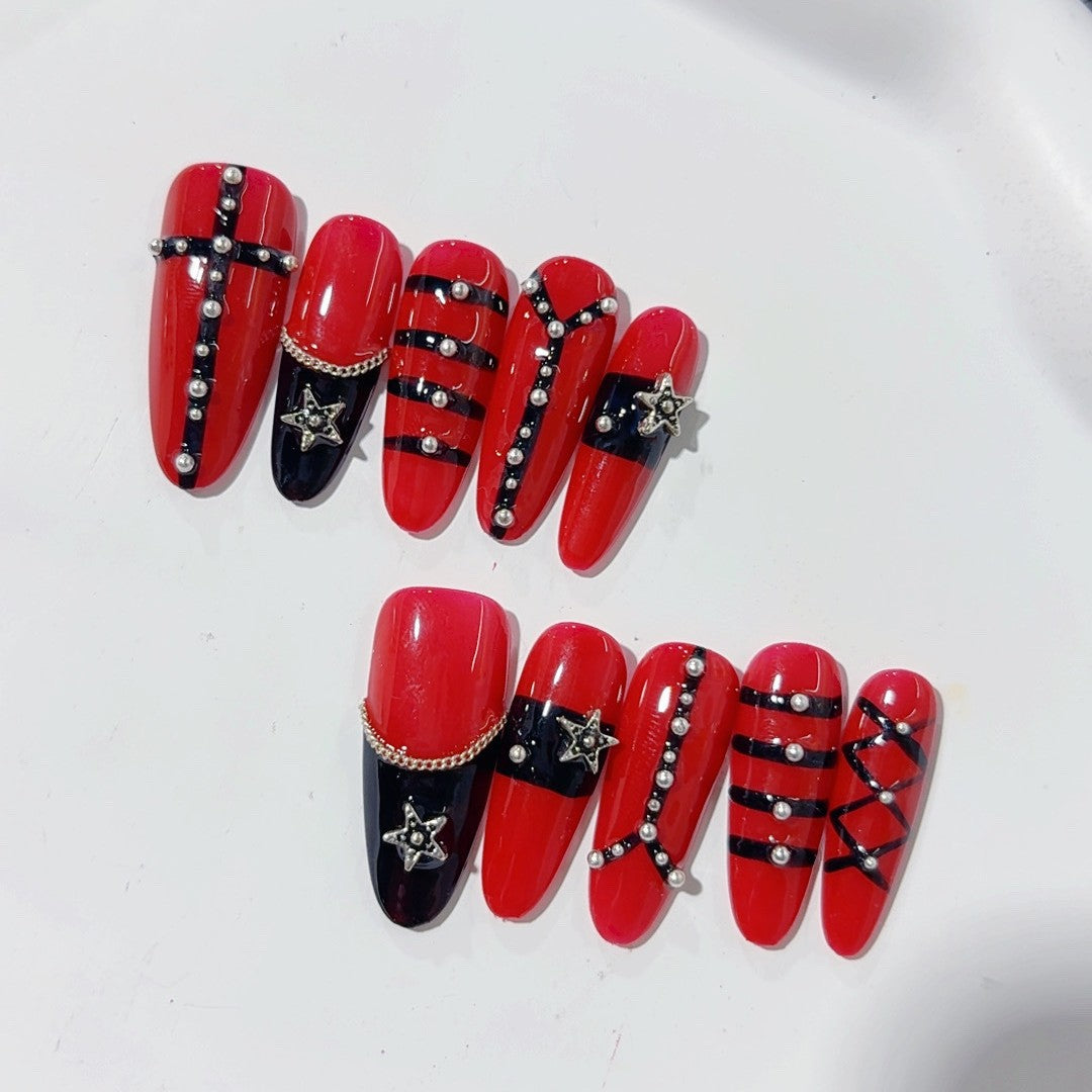 365nails - 哥德暗夜：緋紅羈絆 — 杏仁形 手工製 鉚釘裝飾 穿戴甲