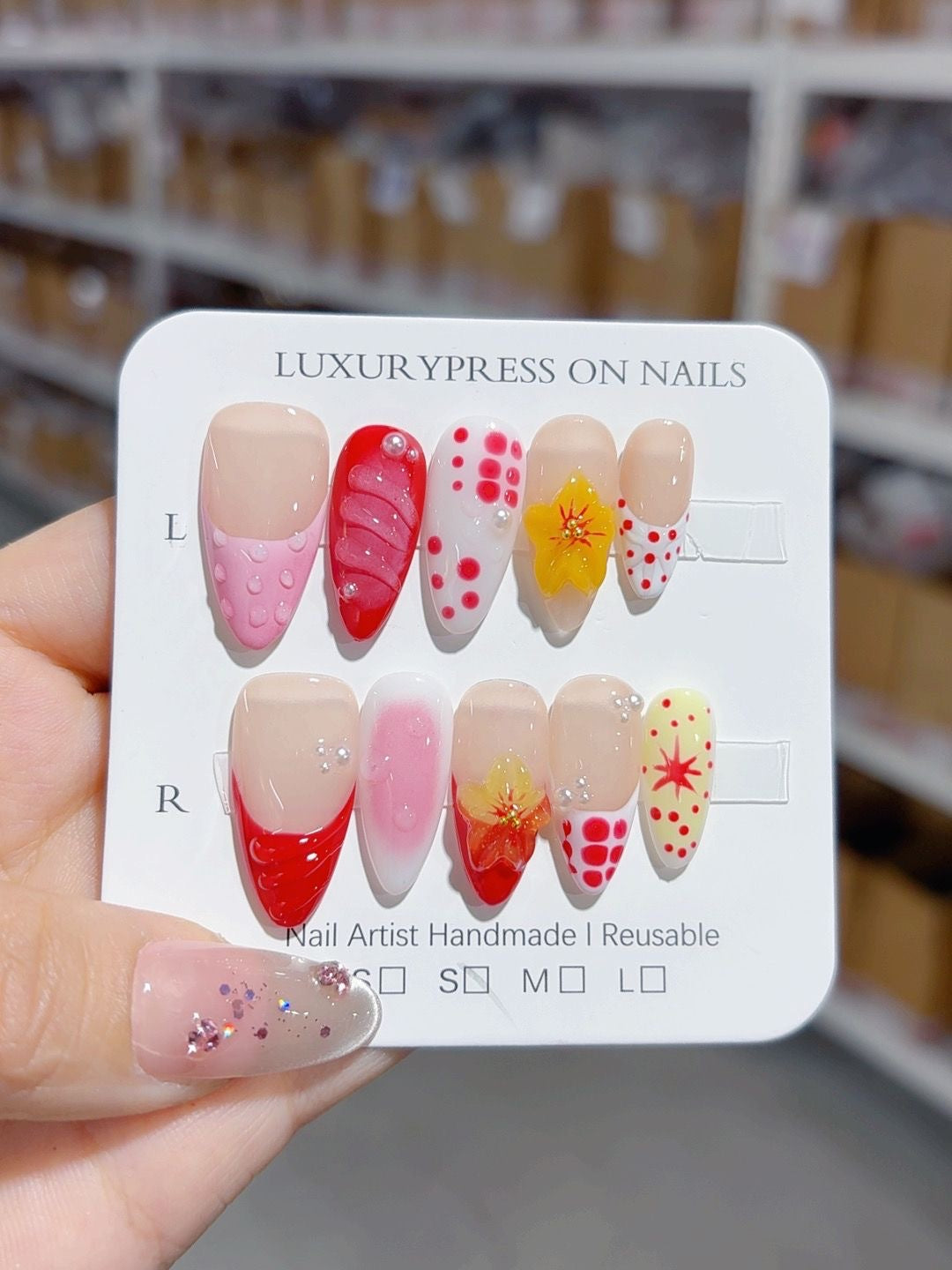 365nails：草莓花漾 — 中長款杏仁形 紅黃水果花卉 手工製穿戴甲