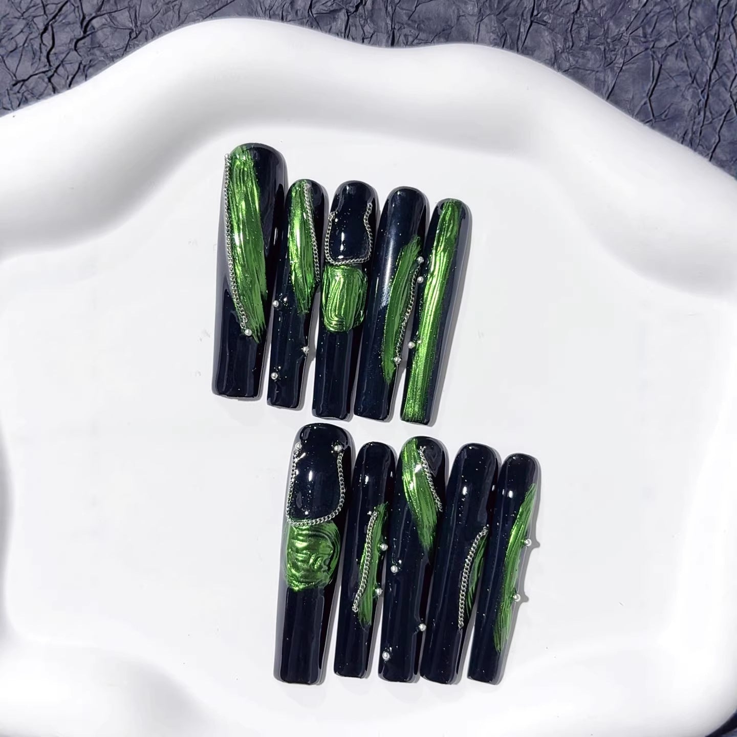 Emerald Envy: "Venom Vein" – Extra Long Square Press-On Nails
