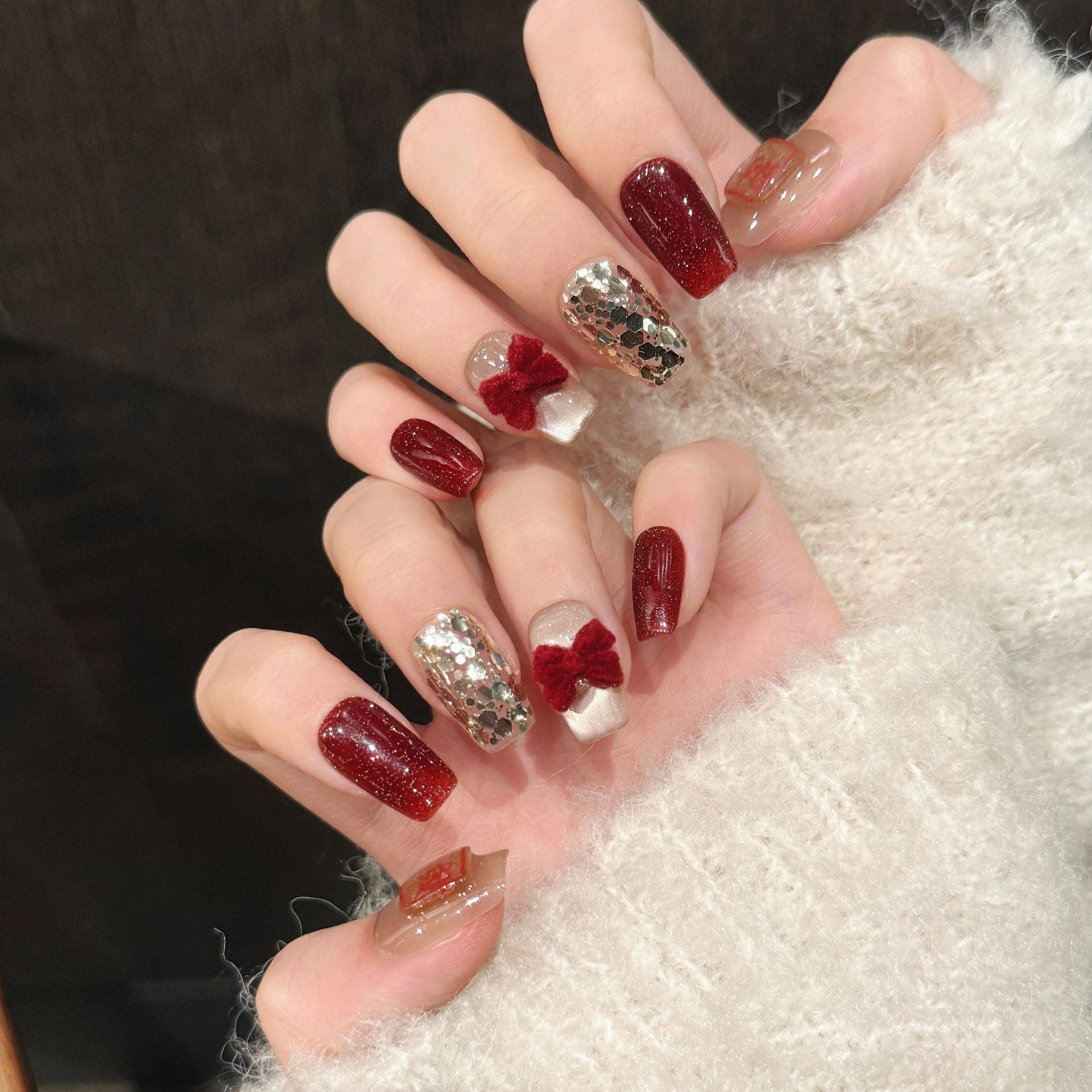 365nails: "Lucky Charm" – 3D Velvet Bow & Gold Foil Handmade Short Square Nails