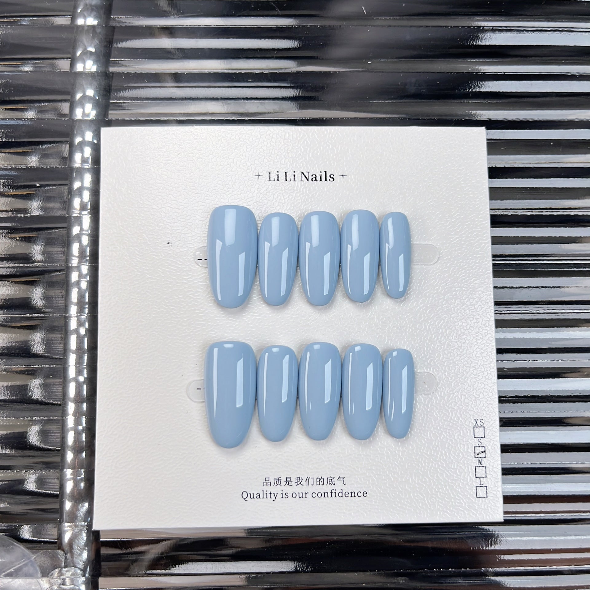 必備純色系列 | 中長款橢圓形 ｜手工製穿戴甲