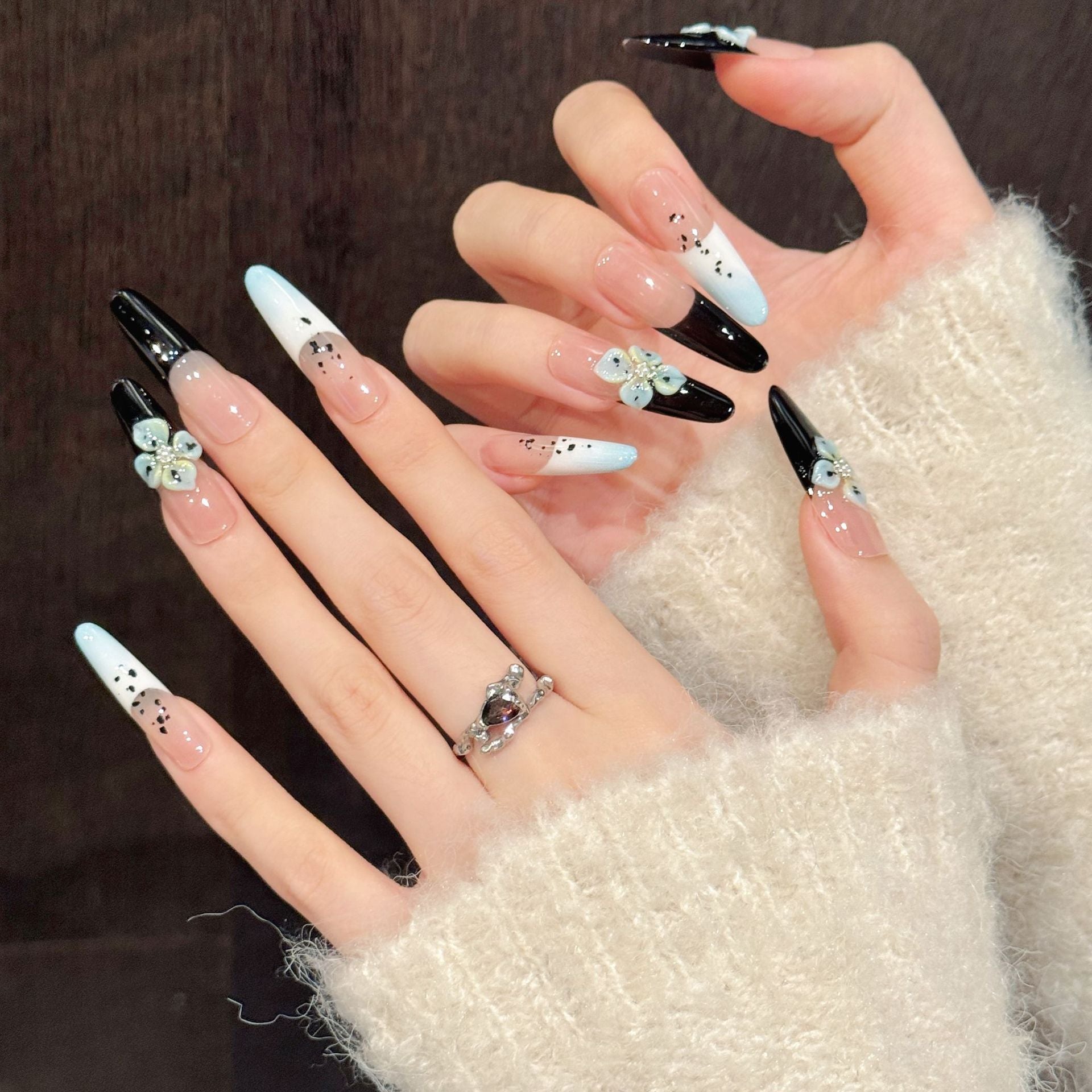 Blue Floral Gradient Chic Press On Nails