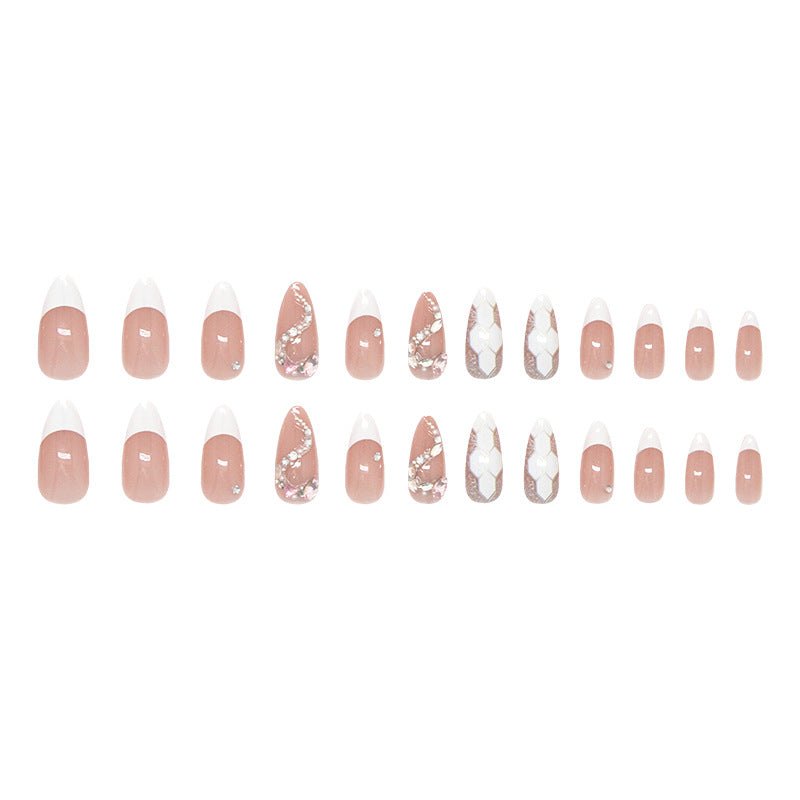 Lucky dignitaries, explosive flash piles of diamonds, small snakes, fashionable and cold girls, white, removable and wearable nail art pieces 24 pieces｜365nails