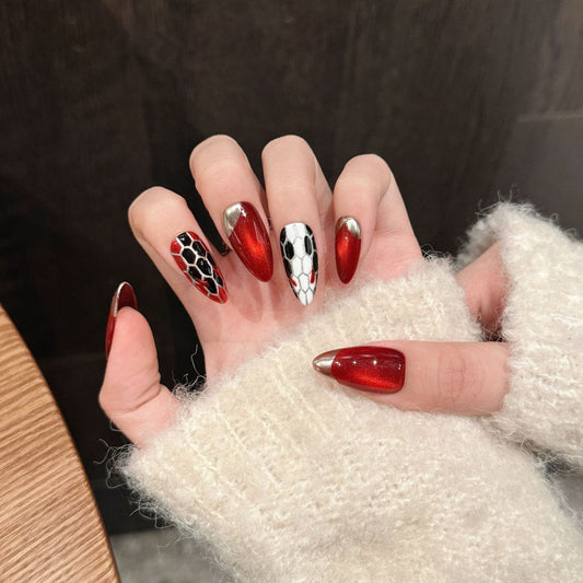 retro snake head cat eye poly snake hand-painted snake pattern white red New Year's nail handmade nails | 365nails