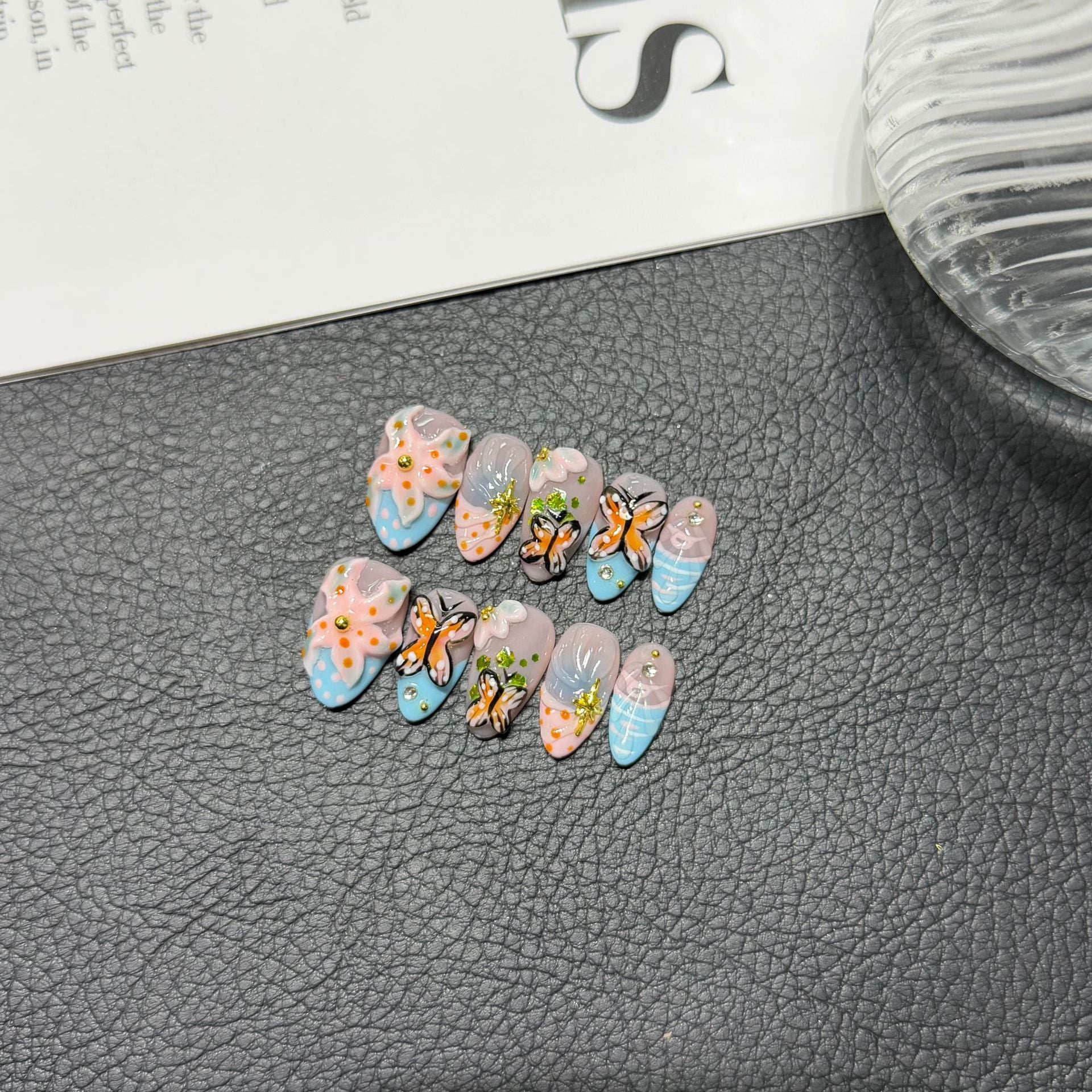 365nails：空靈花園 3D 蝴蝶與花卉 手工製 中長款棺材形甲片