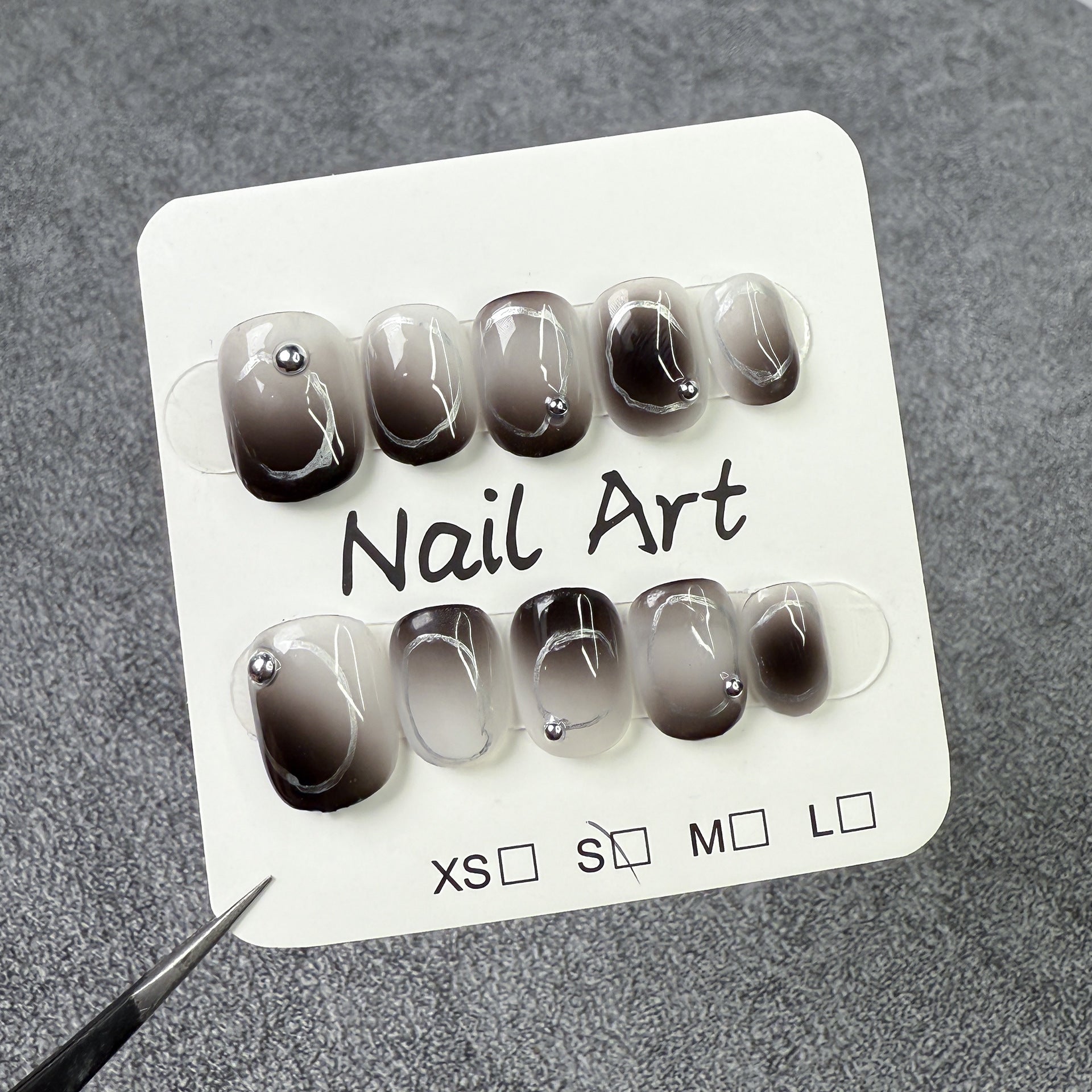 Uñas postizas hechas a mano con efecto hielo corto, con parches de cambio gradual, uñas postizas hechas a mano | 365nails