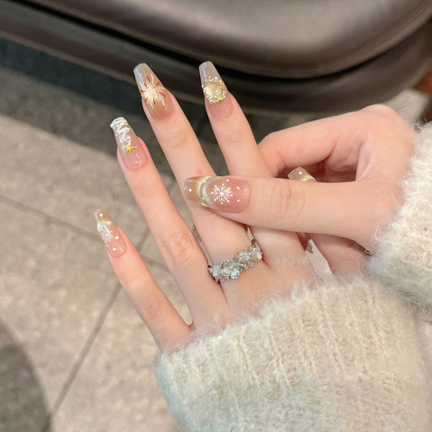 Christmas Firework Press‑On Nails – Medium Snowflake Glitter French Design