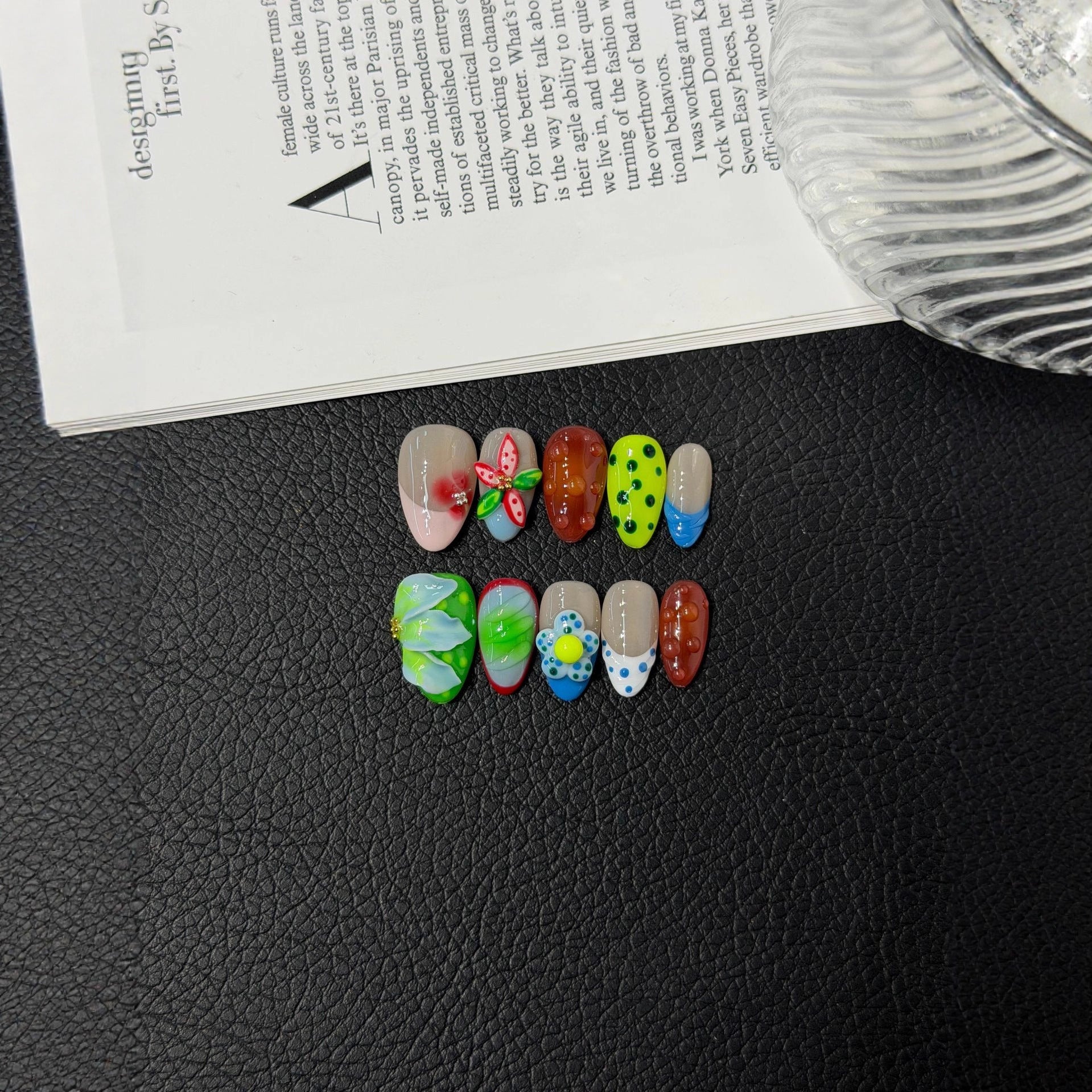 365nails: "몽환의 꽃" – 3D 플로럴 수제 아몬드형 프레스온 네일