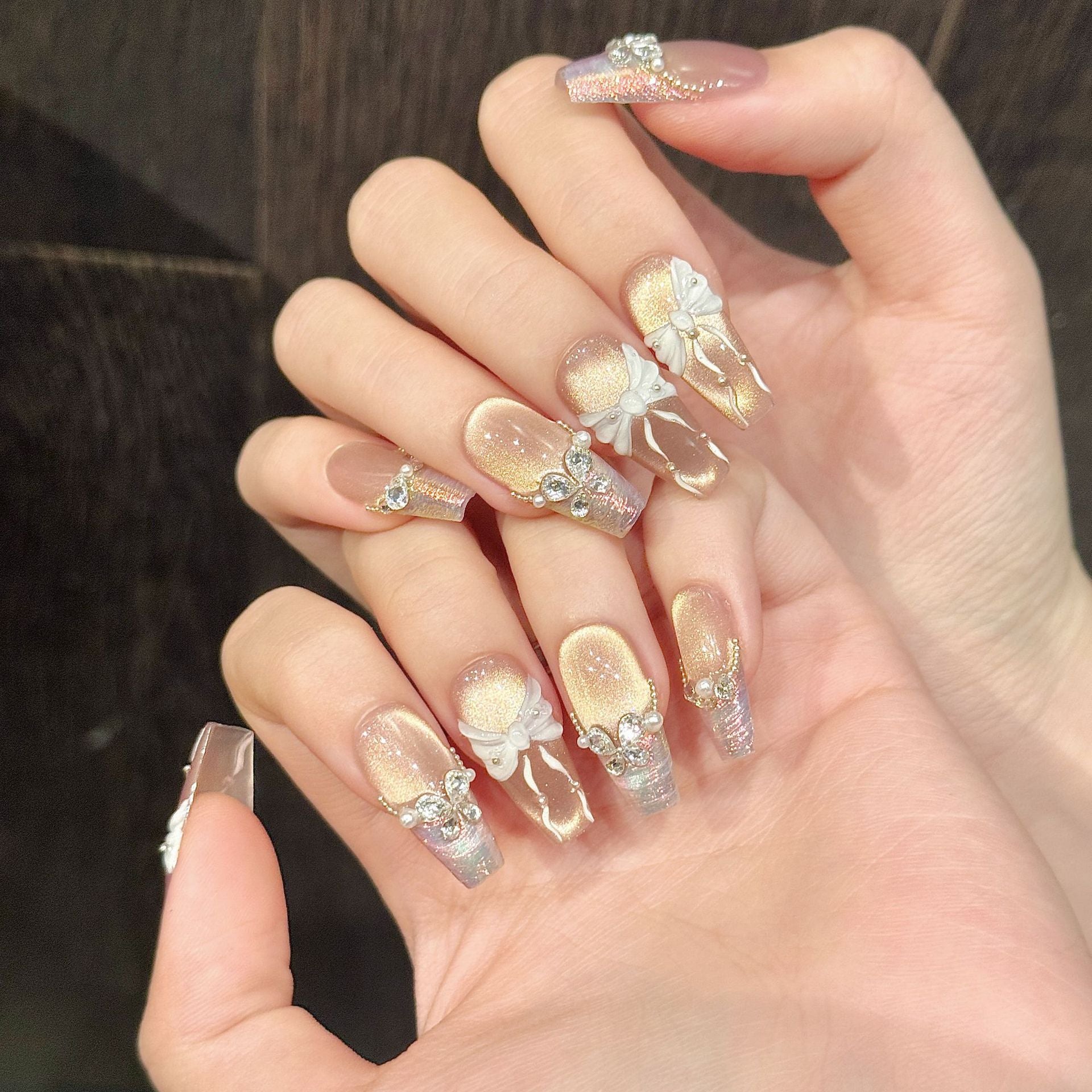 365nails: "Blushing Ballerina" – Laços e Pérolas 3D Feitos à Mão, Unhas Postiças Amendoadas Médias