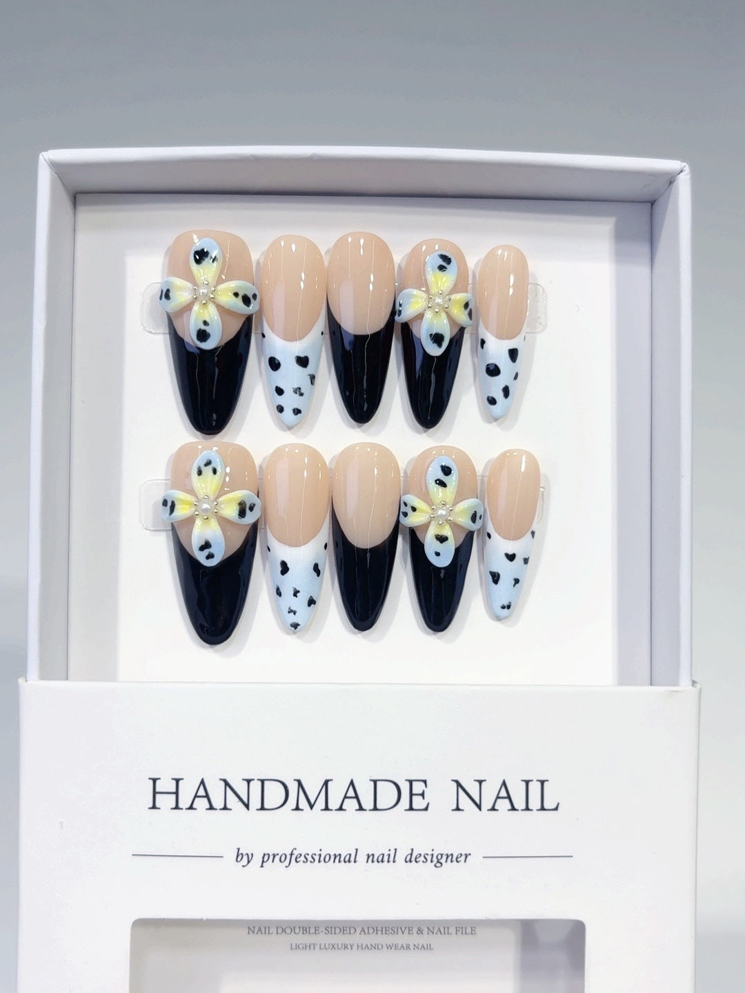 Wild Leopard Series: "Daisy Leopard" – Almond Handmade Press-on Nails