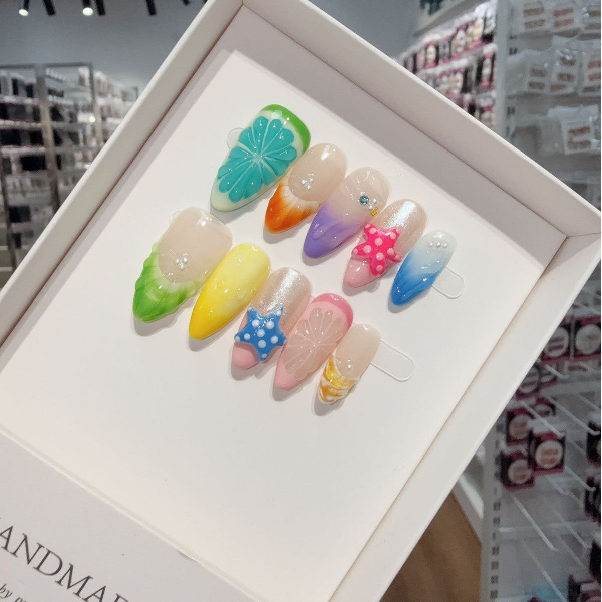 365nails: Sorbet fruité – ongles faits main forme amande, tranches 3D
