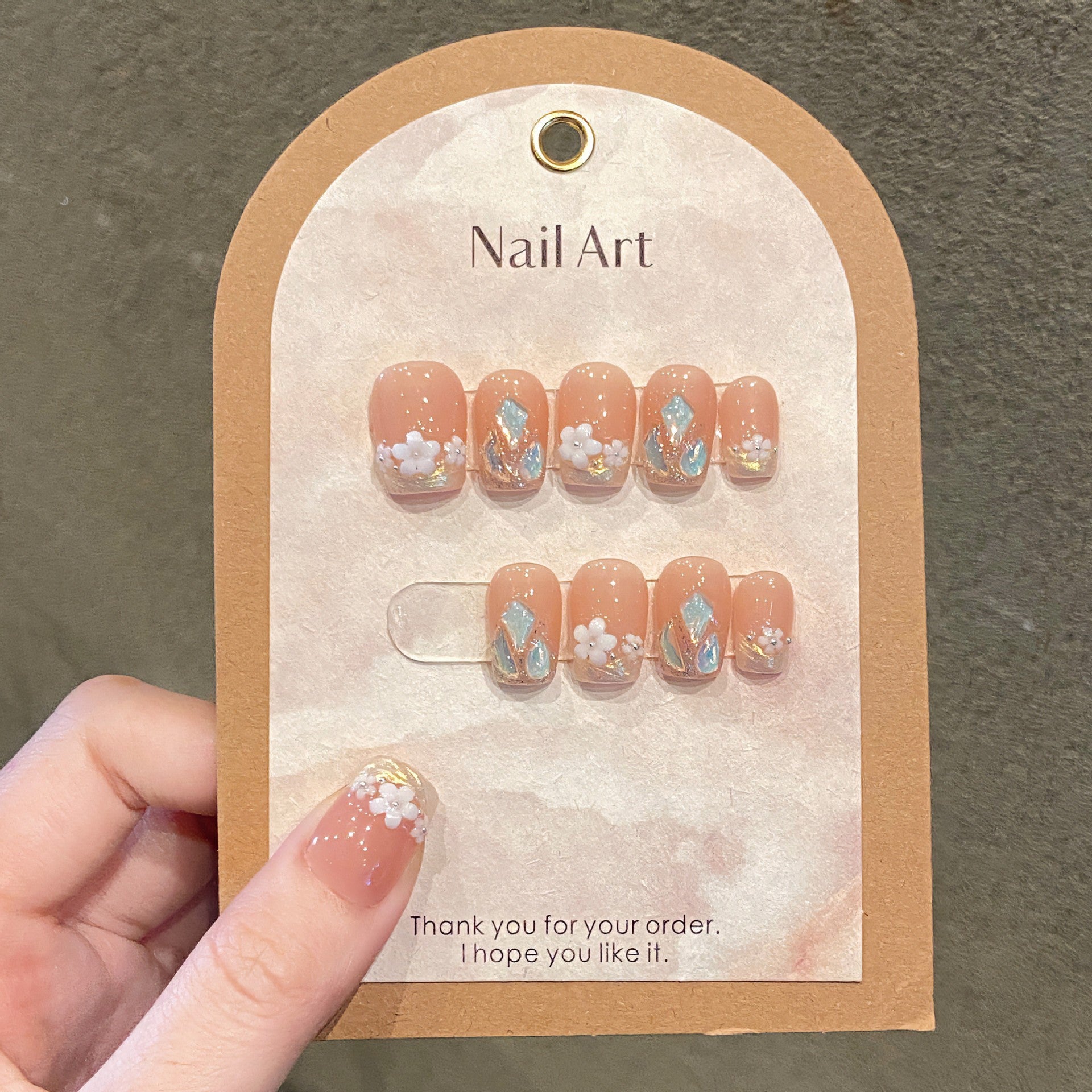 365nails: "Devaneio de Flor de Pêssego" – Unhas Curtas Amêndoa Florais 3D Feitas à Mão