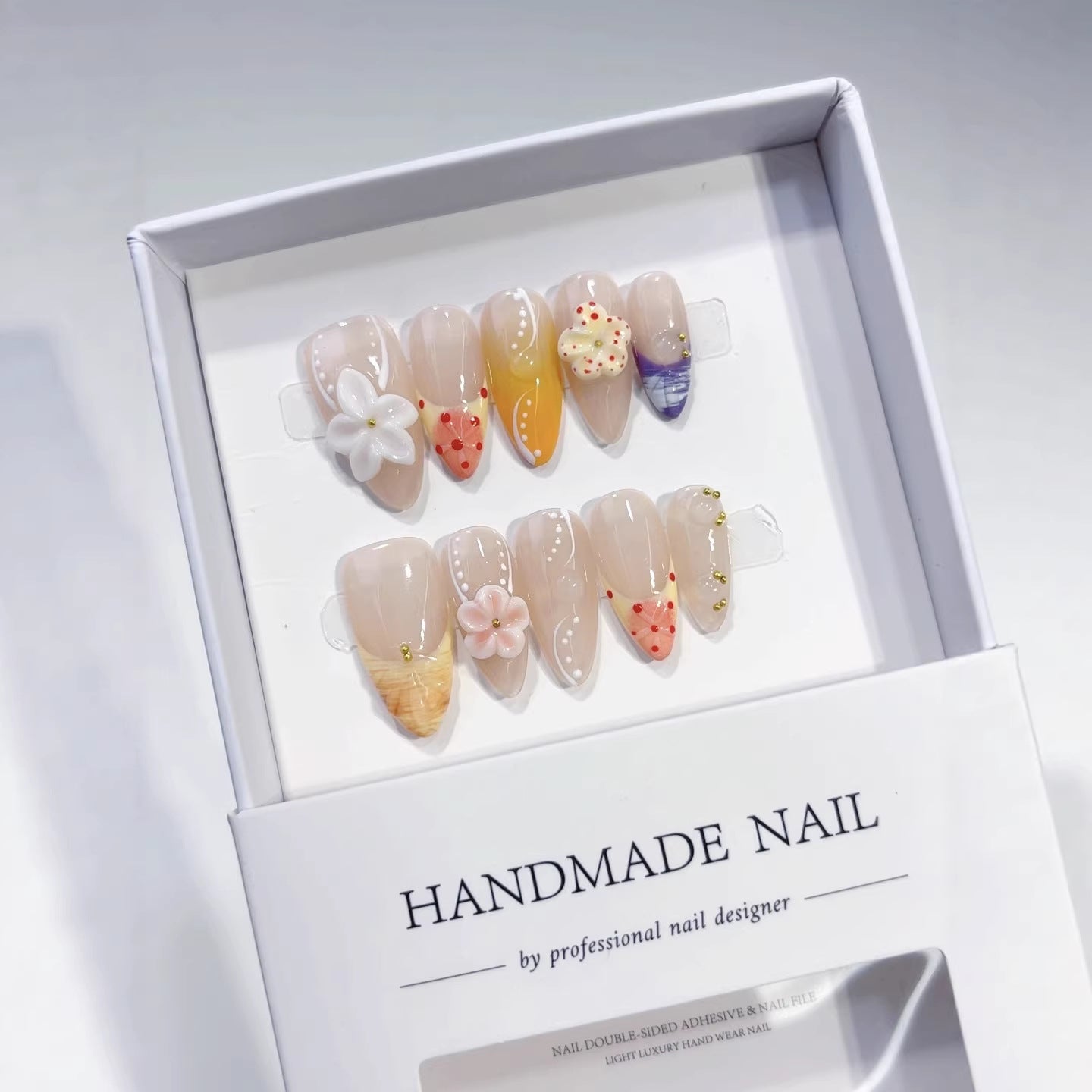 Pastel Garden: "Sussurro Florescente" – Unhas Postiças Longas Amendoada